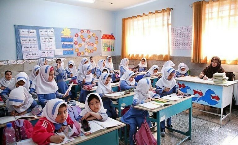 لغو تعطیلی پنج شنبه‌ها و بازگشایی مدارس از ۱۵ شهریور