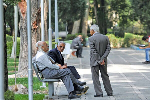 تصمیم‌گیری درباره افزایش حقوق کارمندان تا پایان شهریور نهایی می‌شود
