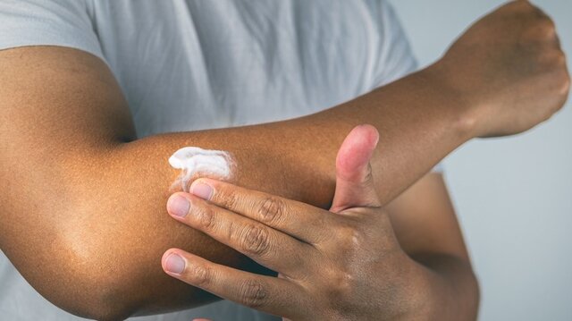چند نوبت در روز از ضدآفتاب استفاده کنیم؟