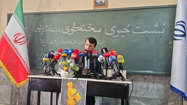 استخدام ۲۰ هزار سرایدار و ۳۰ هزار معلم/ افزایش \